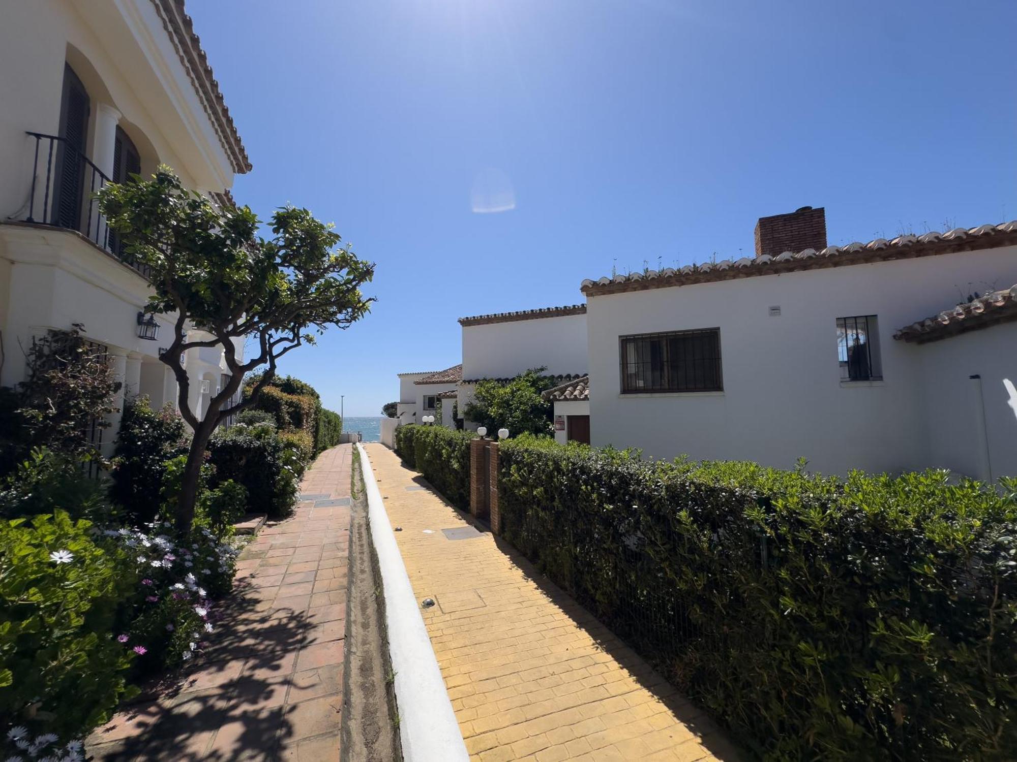 Adosado Junto Al Mar Villa Estepona Exterior photo